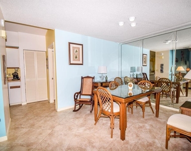 243 Southampton Lane - Photo Thumbnail 3
