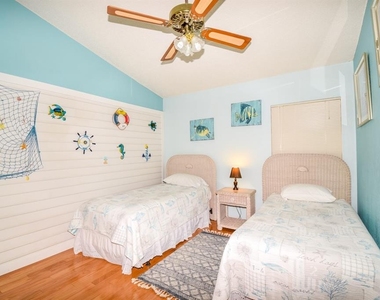 243 Southampton Lane - Photo Thumbnail 13