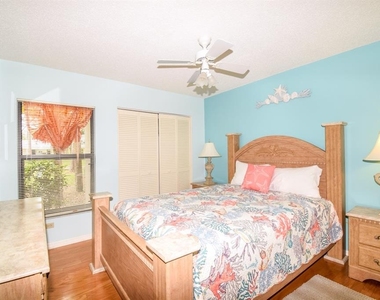 243 Southampton Lane - Photo Thumbnail 14