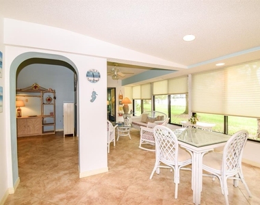 243 Southampton Lane - Photo Thumbnail 7