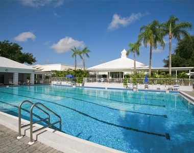 226 Southampton Lane - Photo Thumbnail 15