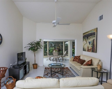 226 Southampton Lane - Photo Thumbnail 4