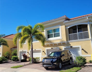 152 Navigation Circle - Photo Thumbnail 1