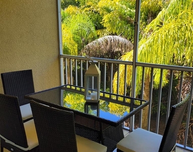 152 Navigation Circle - Photo Thumbnail 5