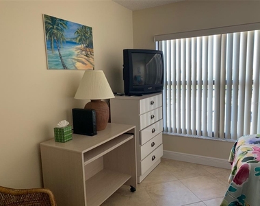 1001 Benjamin Franklin Drive - Photo Thumbnail 8