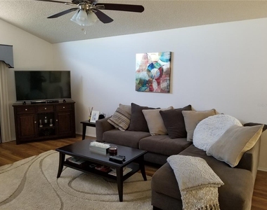 5400 34th Street W - Photo Thumbnail 7