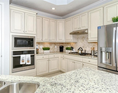 6026 Brandon Run - Photo Thumbnail 29
