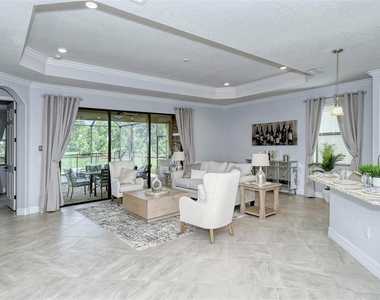 6026 Brandon Run - Photo Thumbnail 4