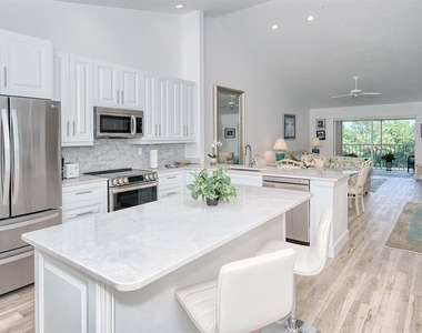 8735 Olde Hickory Avenue - Photo Thumbnail 3