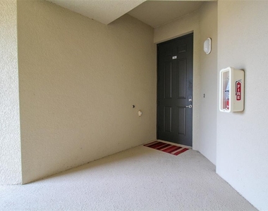 16814 Vardon Terrace - Photo Thumbnail 7