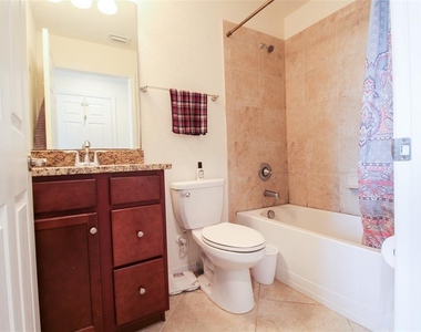 16814 Vardon Terrace - Photo Thumbnail 31