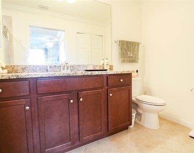 16814 Vardon Terrace - Photo Thumbnail 46