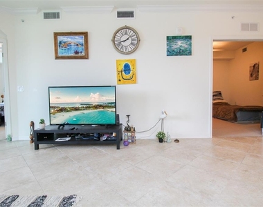 16814 Vardon Terrace - Photo Thumbnail 22