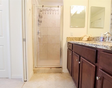 16814 Vardon Terrace - Photo Thumbnail 45