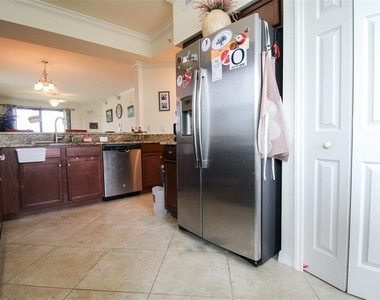 16814 Vardon Terrace - Photo Thumbnail 12