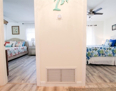 2232 Pine Terrace - Photo Thumbnail 20