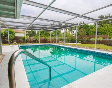 2232 Pine Terrace - Photo Thumbnail 44