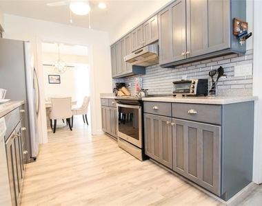 2232 Pine Terrace - Photo Thumbnail 17