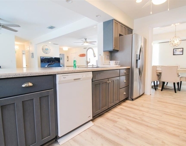2232 Pine Terrace - Photo Thumbnail 16