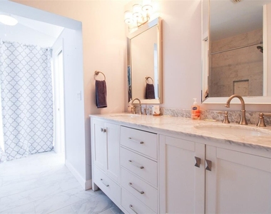 2232 Pine Terrace - Photo Thumbnail 25