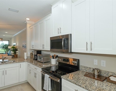 13720 Messina Loop - Photo Thumbnail 17