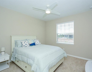 13737 Messina Loop - Photo Thumbnail 19