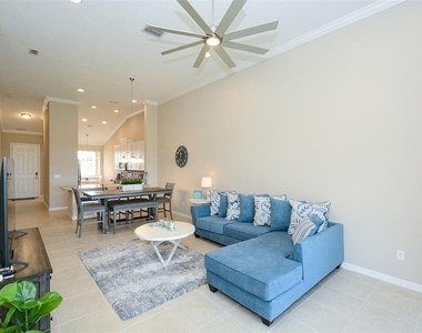 13737 Messina Loop - Photo Thumbnail 10