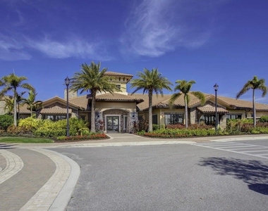 13608 Messina Loop - Photo Thumbnail 5