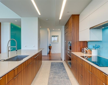 455 Longboat Club Road - Photo Thumbnail 16