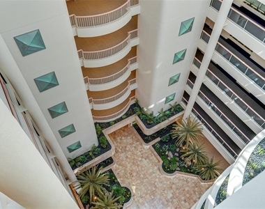 455 Longboat Club Road - Photo Thumbnail 7