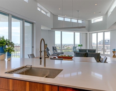 455 Longboat Club Road - Photo Thumbnail 17