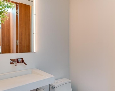 455 Longboat Club Road - Photo Thumbnail 21