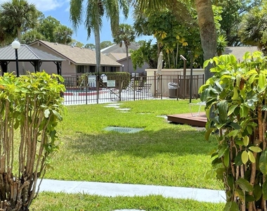 3543 Longmeadow - Photo Thumbnail 15