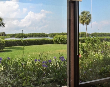 1526 Pelican Point Drive - Photo Thumbnail 9
