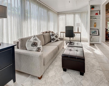 1740 Landings Boulevard - Photo Thumbnail 27