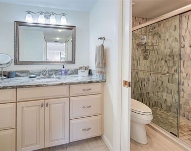 1740 Landings Boulevard - Photo Thumbnail 36