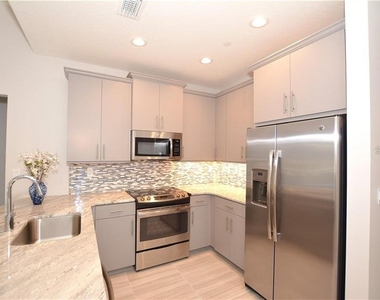 1500 State Street - Photo Thumbnail 6