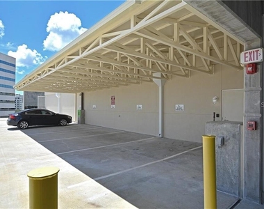 1500 State Street - Photo Thumbnail 17