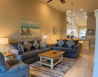 13711 Messina Loop - Photo Thumbnail 10