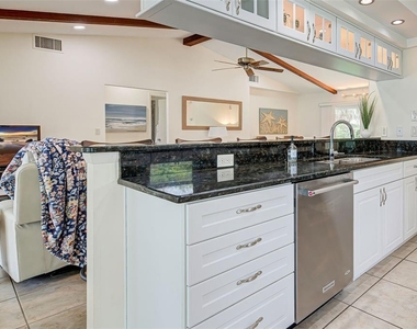 3670 Emily Lane - Photo Thumbnail 18