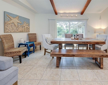 3670 Emily Lane - Photo Thumbnail 15