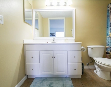 4457 45th Avenue W - Photo Thumbnail 25