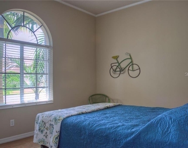 7348 Stanhope Court - Photo Thumbnail 20
