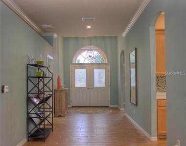 7348 Stanhope Court - Photo Thumbnail 10
