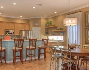 7348 Stanhope Court - Photo Thumbnail 7