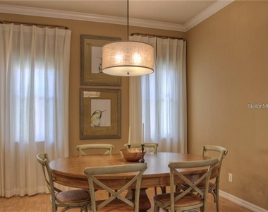 7348 Stanhope Court - Photo Thumbnail 6