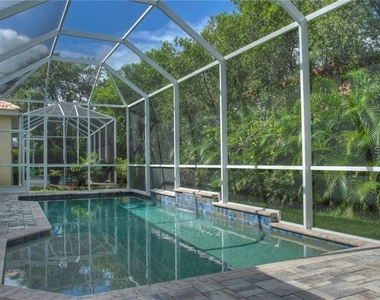 7348 Stanhope Court - Photo Thumbnail 4