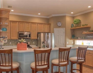 7348 Stanhope Court - Photo Thumbnail 8