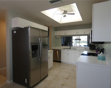 8735 Olde Hickory Avenue - Photo Thumbnail 3