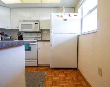 460 Base Avenue E - Photo Thumbnail 5